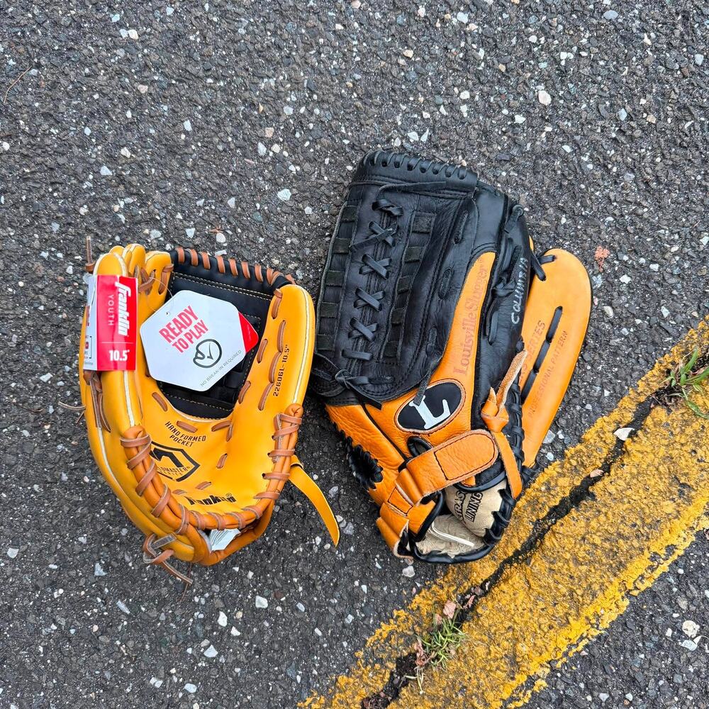 Baseball Glove 2-Glove Lot: New Franklin 10.5" LHT & Louisville Slugger 13.5"